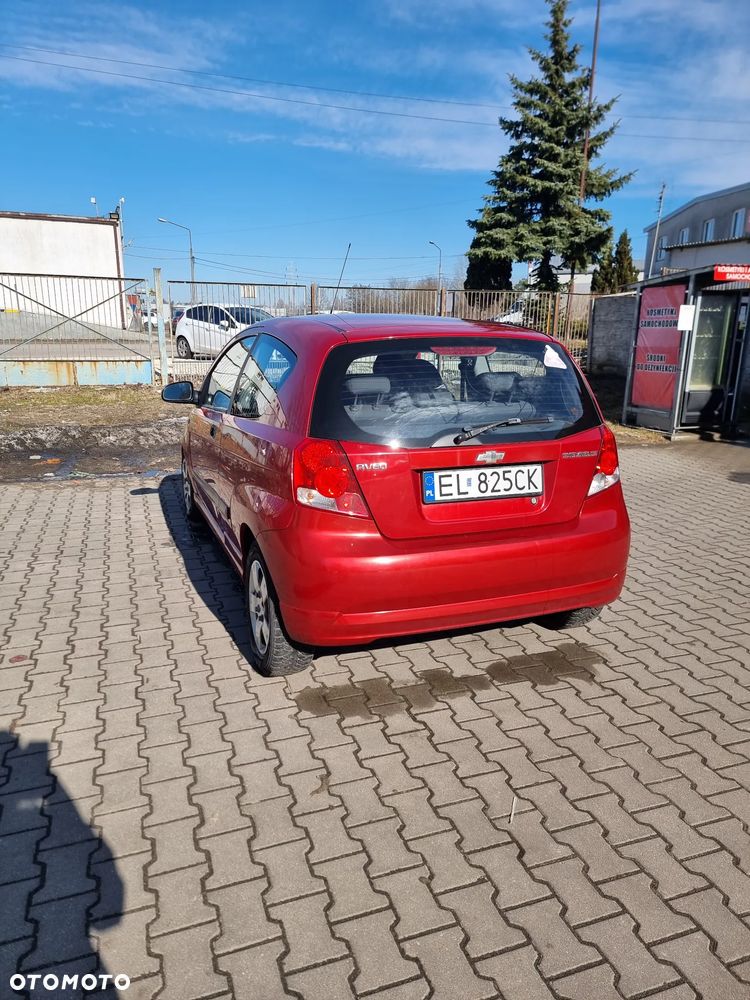 Chevrolet Aveo - 4