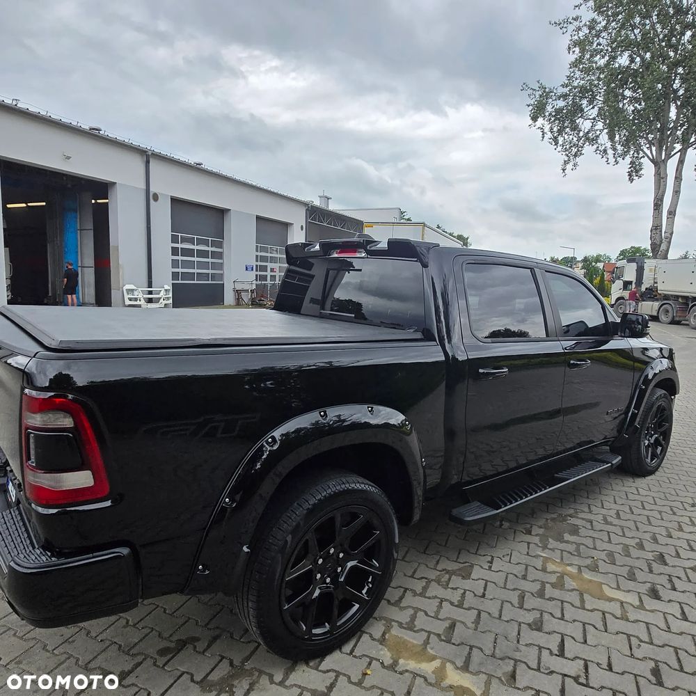 RAM 1500 Crew Cab Sport - 8