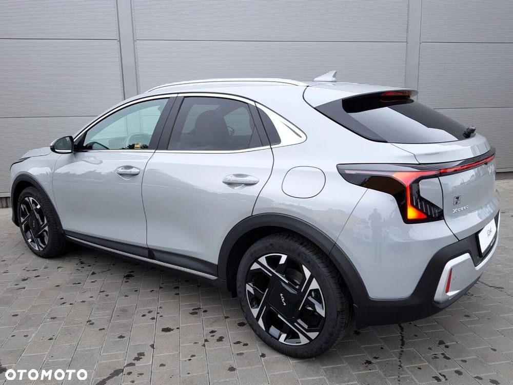Kia XCeed 1.6 T-GDI Business Line DCT - 13