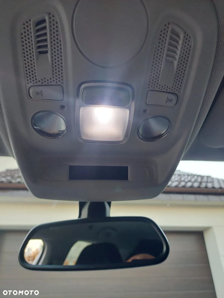 Citroën C4 e-HDi 115 ETG6 Exclusive - 17