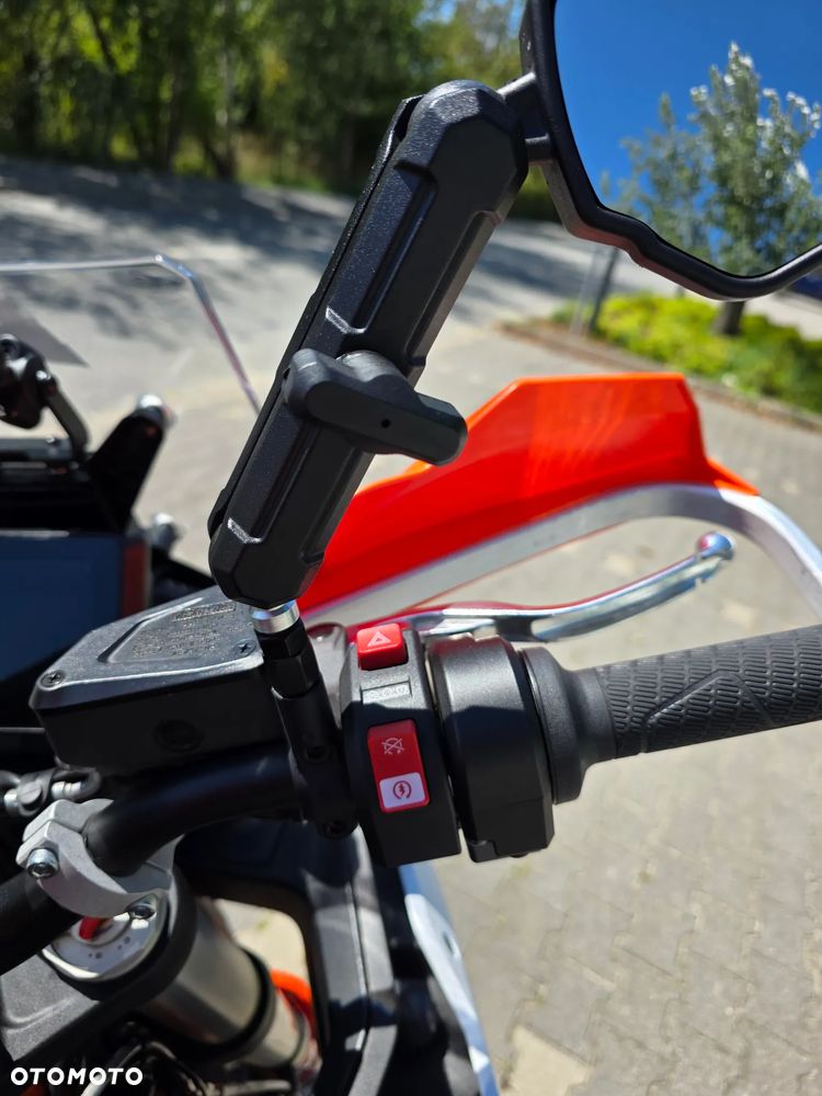 KTM Adventure 890 - 13