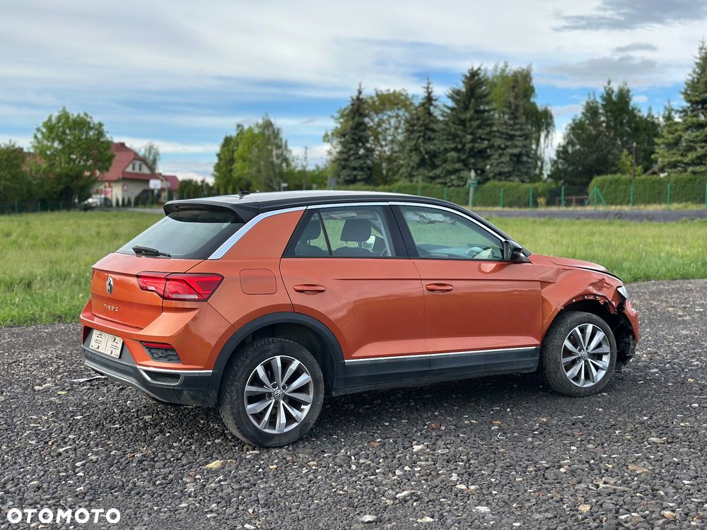 Volkswagen T-Roc - 10