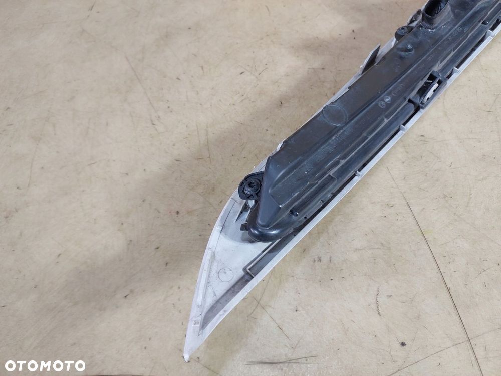 KUGA MK1 LED DRL PRAWY PRZÓD BV4113D272AA - 5