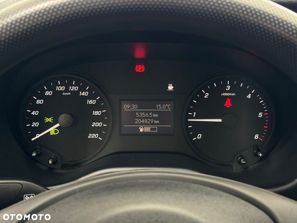 Mercedes-Benz Vito - 16