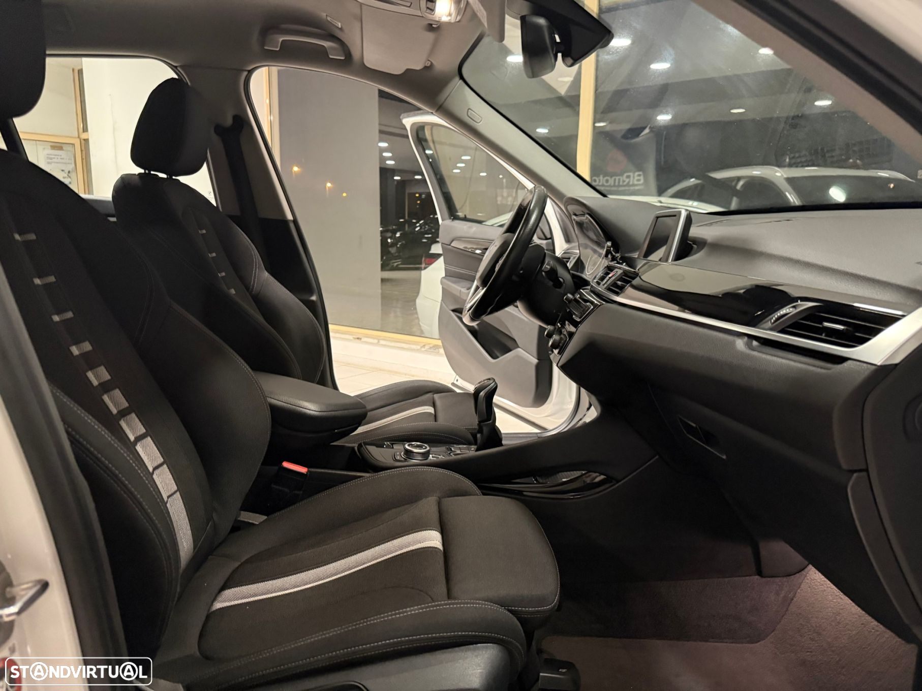 BMW X1 18 d sDrive Line Sport - 39