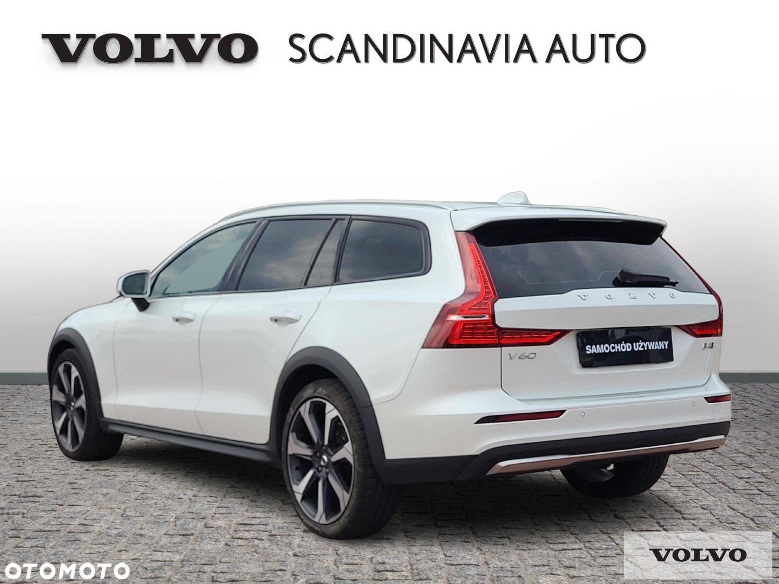 Volvo V60 Cross Country - 3