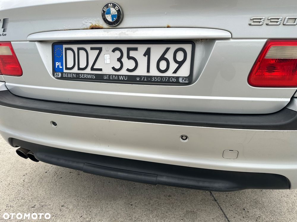 BMW Seria 3 330xi - 14