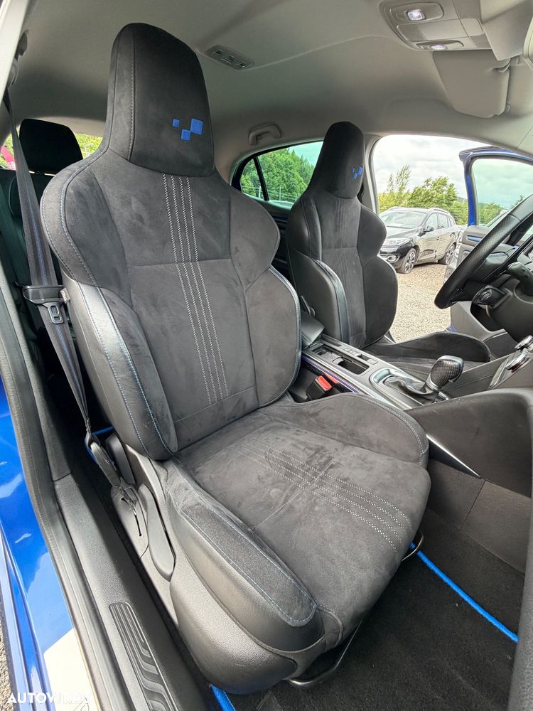 Renault Megane ENERGY TCe 205 EDC GT - 30