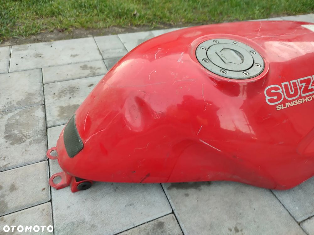 Bak, zbiornik paliwa Suzuki Bandit 400 - 2