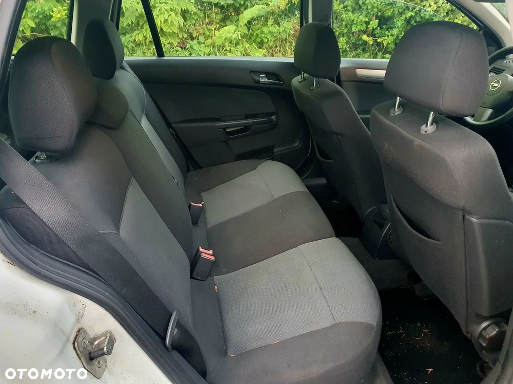 Opel Astra 1.9 CDTI DPF Catch me now - 7