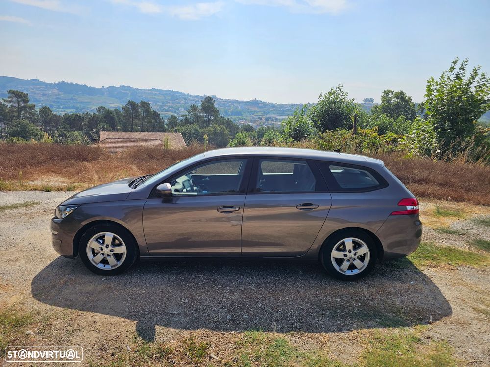 Peugeot 308 SW - 11