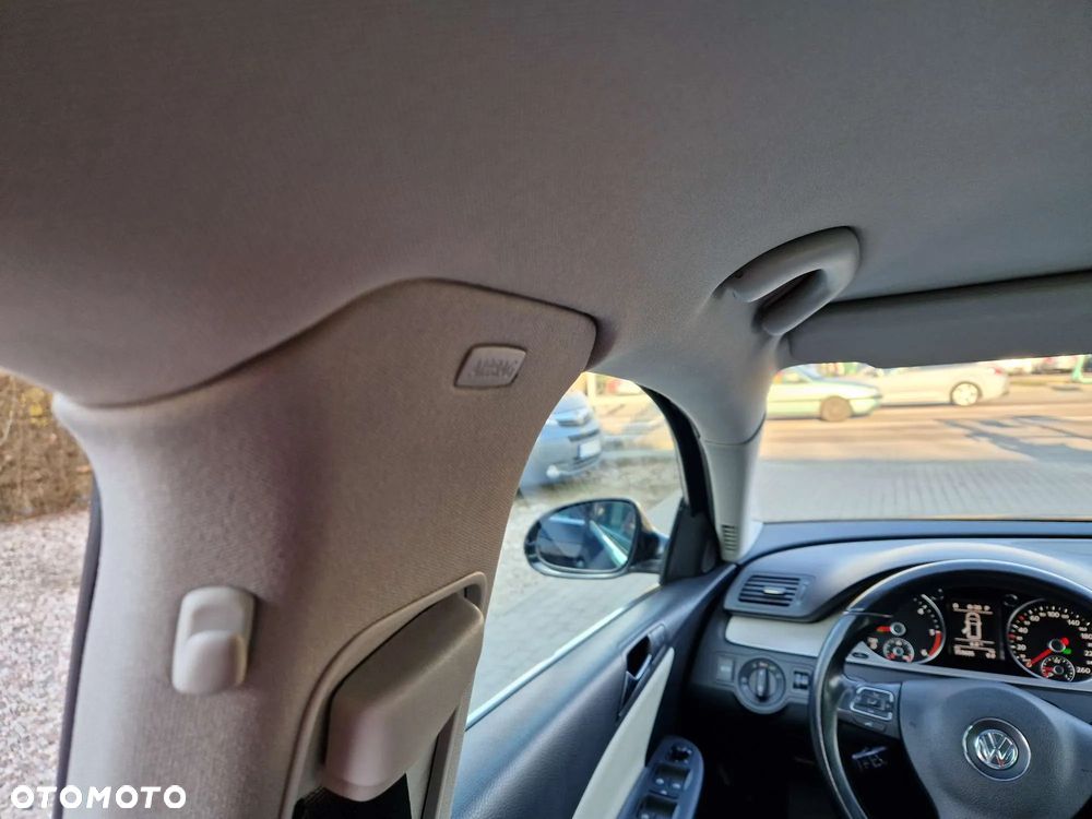 Volkswagen Passat Variant 2.0 TDI Highline DSG - 23