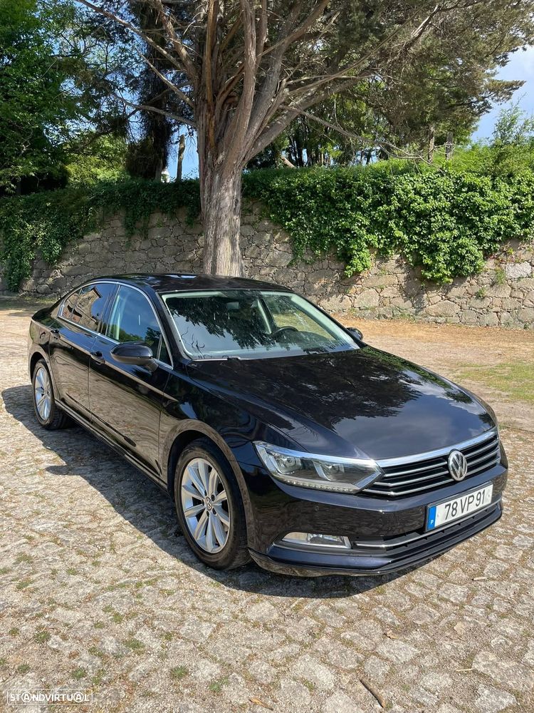 VW Passat 2.0 TDI (BlueMotion ) DSG Trendline - 9