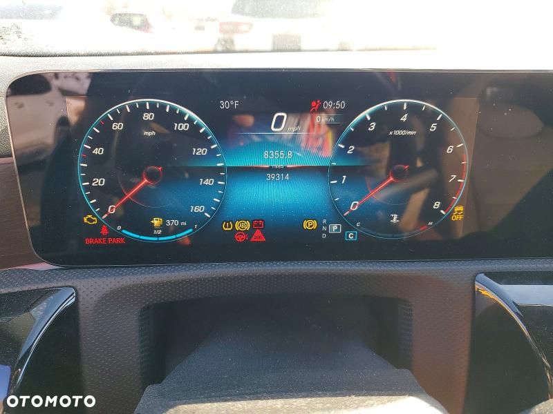 Mercedes-Benz CLA - 13