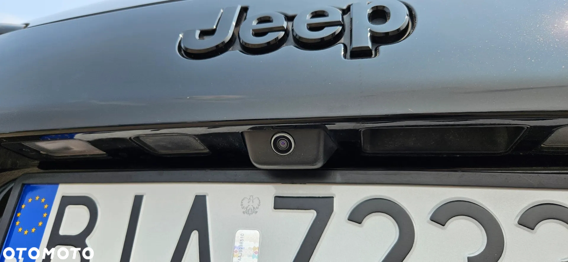 Jeep Cherokee - 19