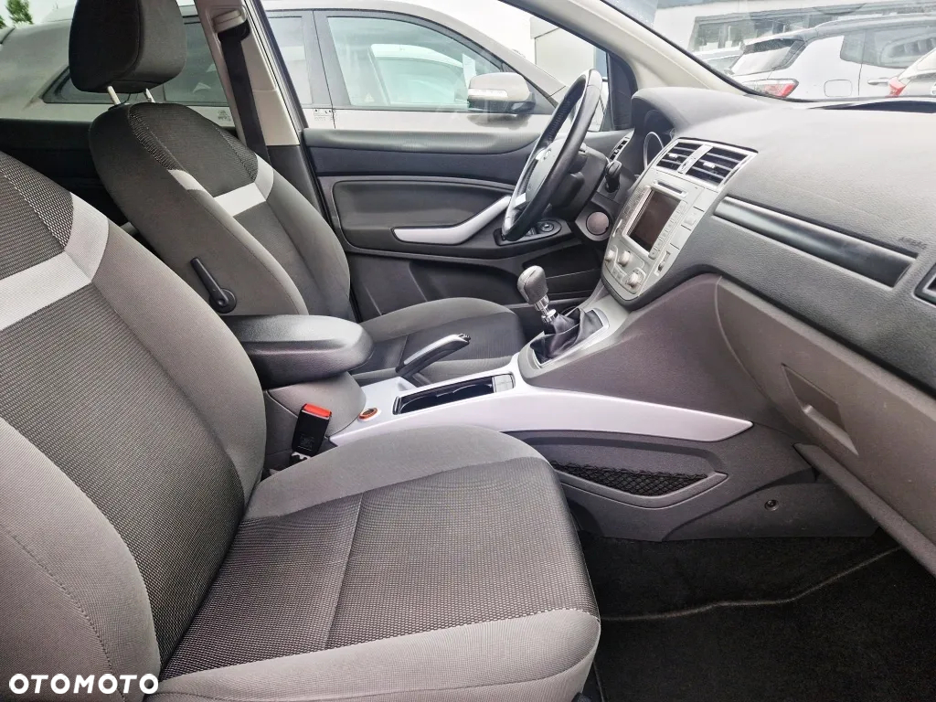 Ford Kuga 2.0 TDCi Titanium - 27