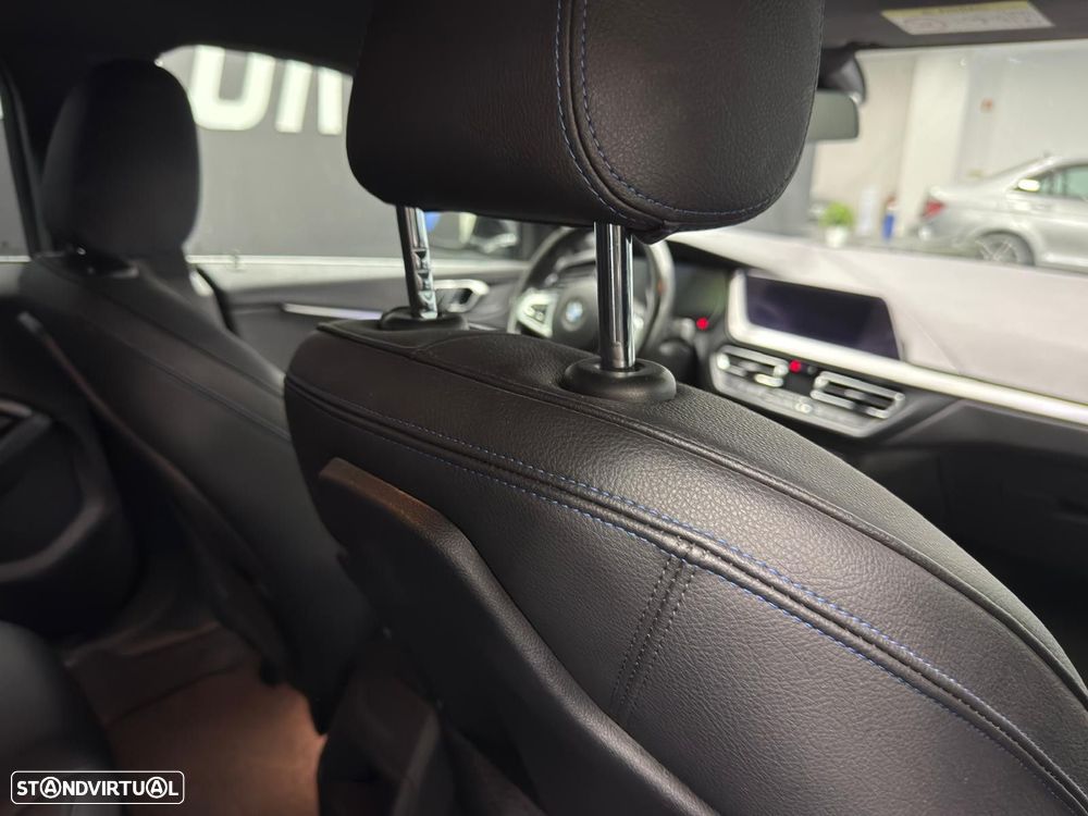 BMW 216 Gran Coupé d Pack Desportivo M - 50