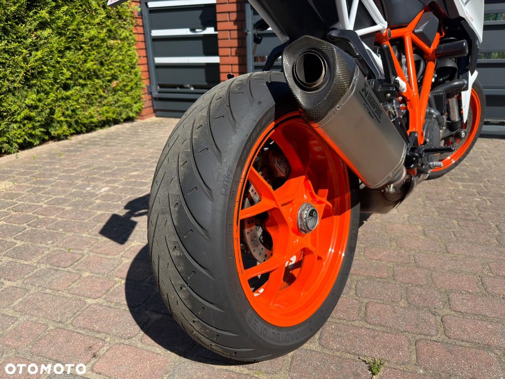 KTM Super Duke - 13