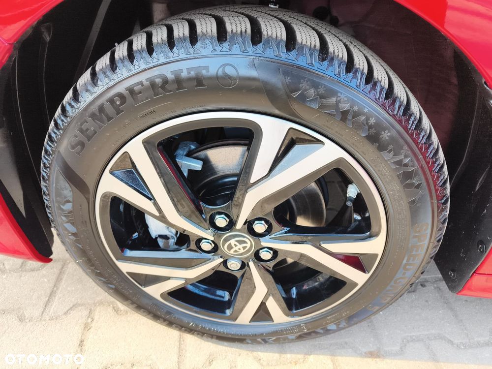 Toyota Yaris Hybrid 1.5 Style - 9