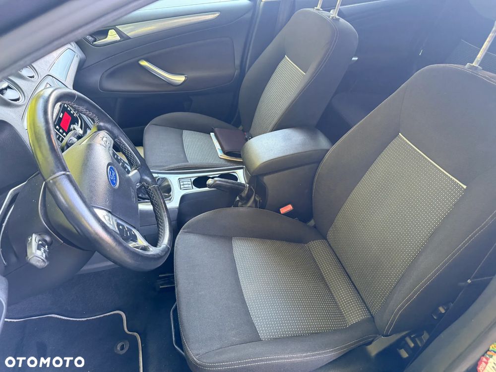 Ford Mondeo 1.6 TDCi Ambiente - 13