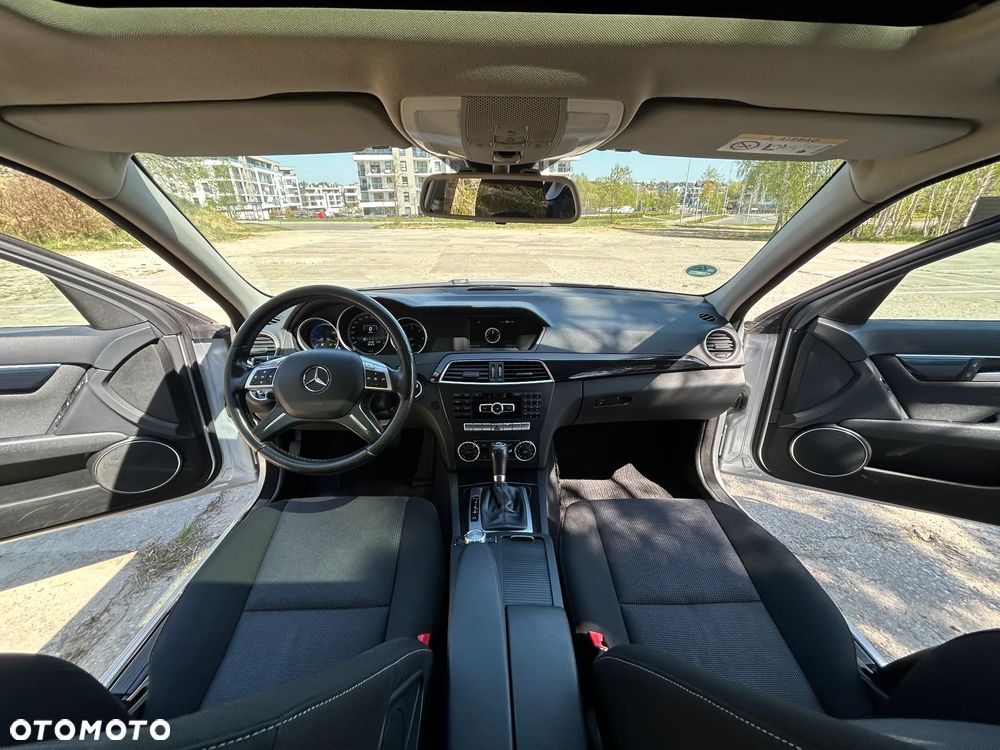 Mercedes-Benz Klasa C 200 CDI DPF Automatik BlueEFFICIENCY - 28
