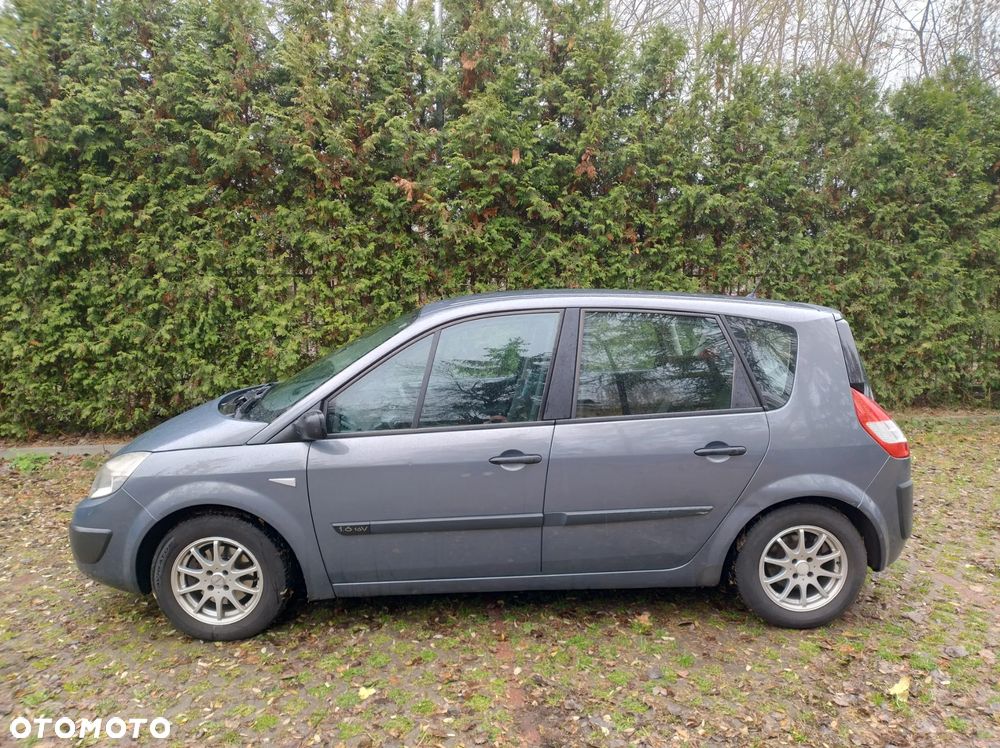 Renault Scenic 1.6 16V Confort Authentique - 4