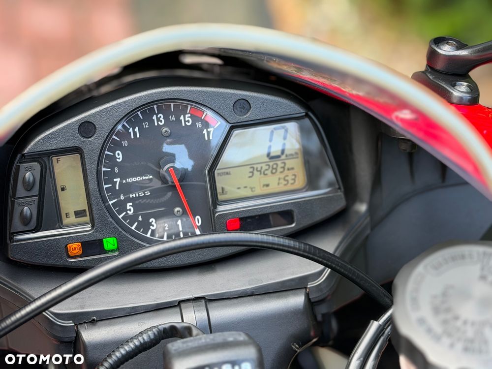 Honda CBR - 27