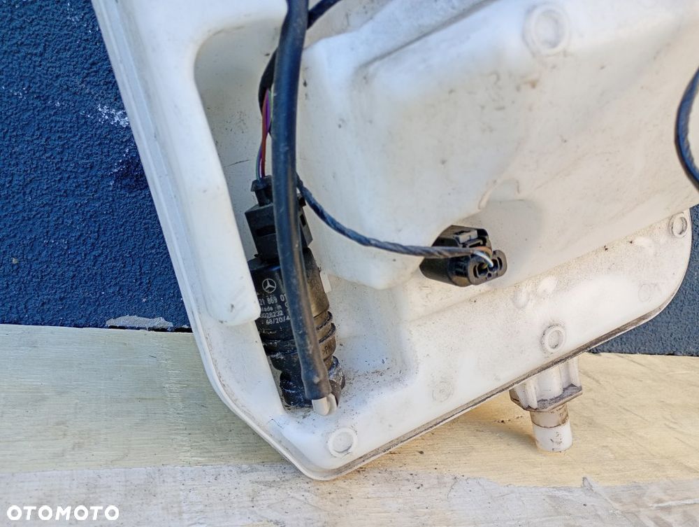 zbiorniczek spryskiwaczy pompka mercedes sprinter w907 907 910 A9108601600 - 2