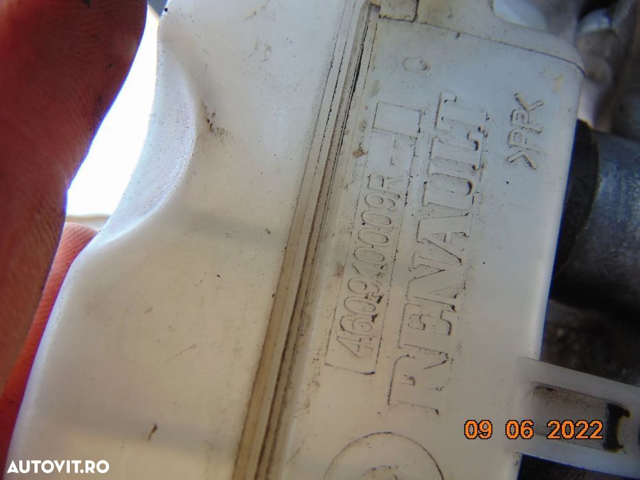 Pompa frana Renault Megane an 2008-2015 tulumba servofrana dezmembrez - 4