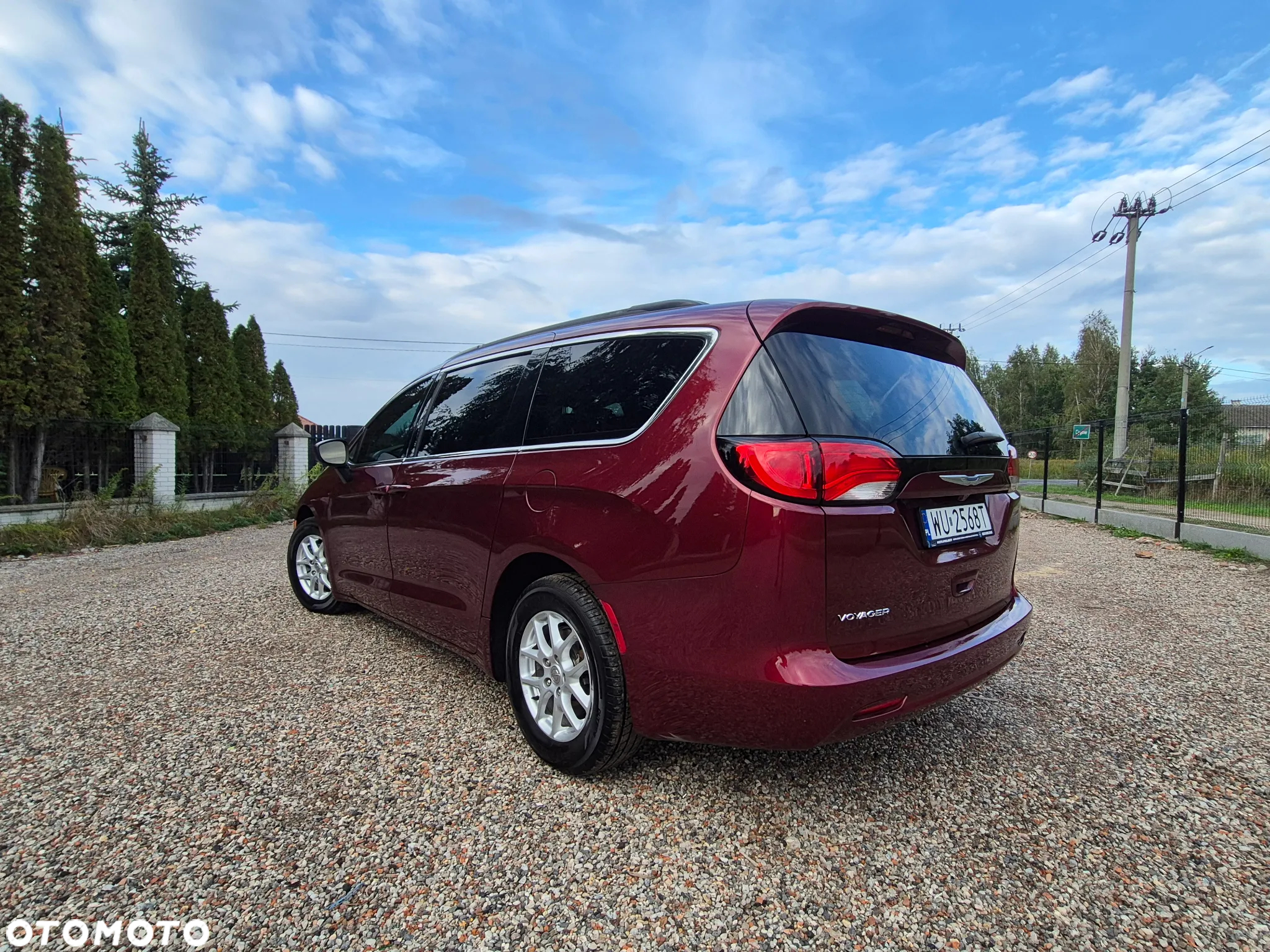 Chrysler Pacifica - 36
