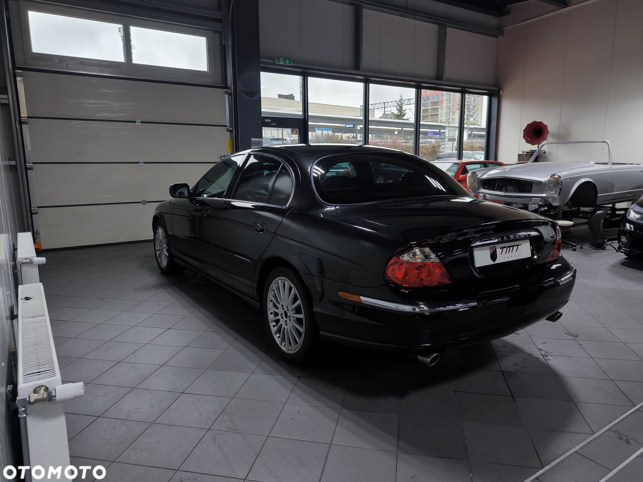 Jaguar S-Type - 4
