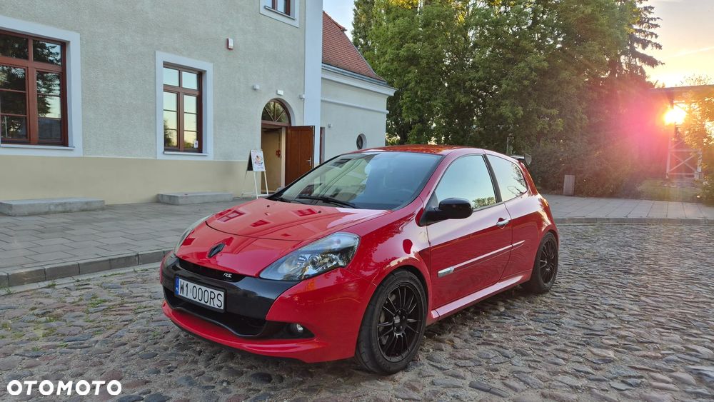Renault Clio 2.0 16V Sport - 1
