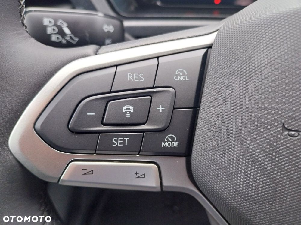 Volkswagen Caddy Caddy silnik: 2,0 l TDI EU6 SCR 75 kW skrzynia biegów: manualna 6 -biegowa rozstaw osi: 2755 mm - 16