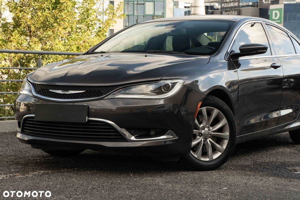 Chrysler 200 - 2
