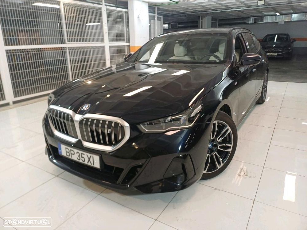 BMW i5 Touring eDrive40 - 1