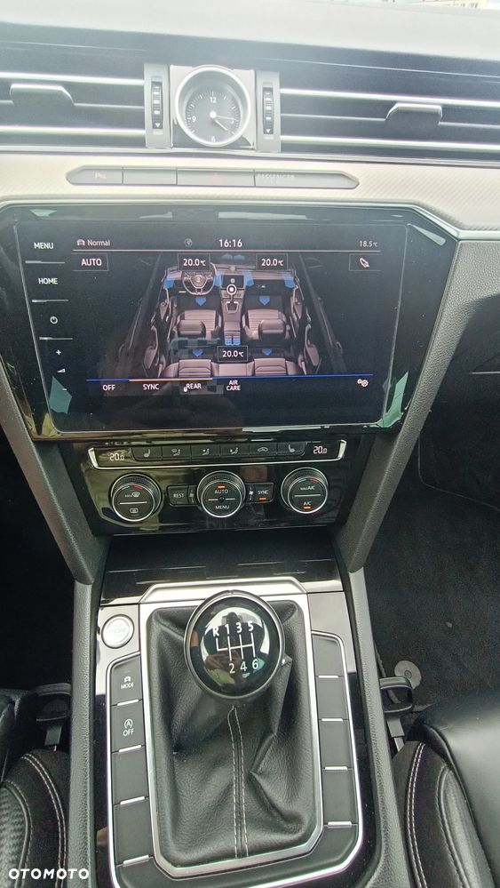 Volkswagen Passat 2.0 TDI BMT Highline - 29