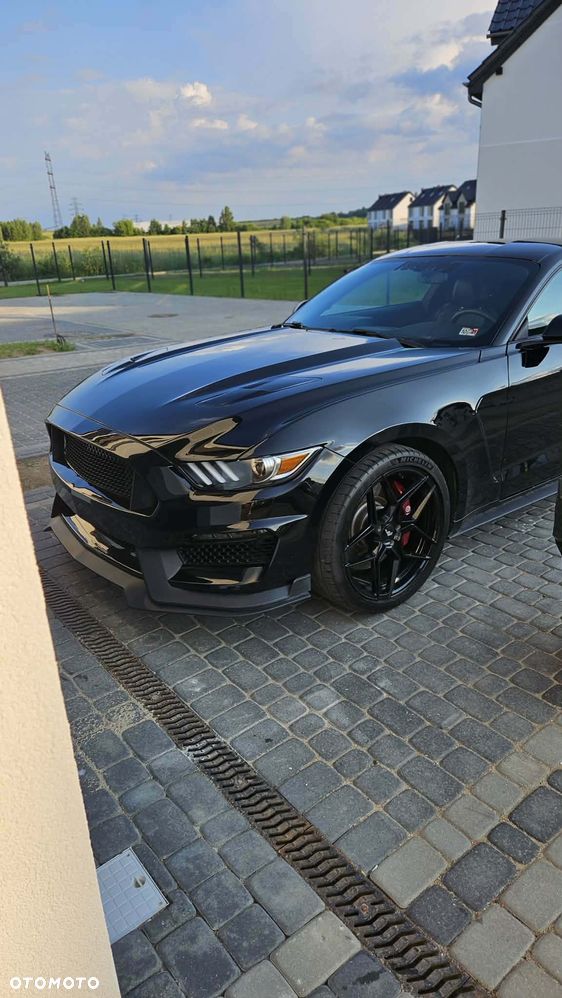 Ford Mustang - 6