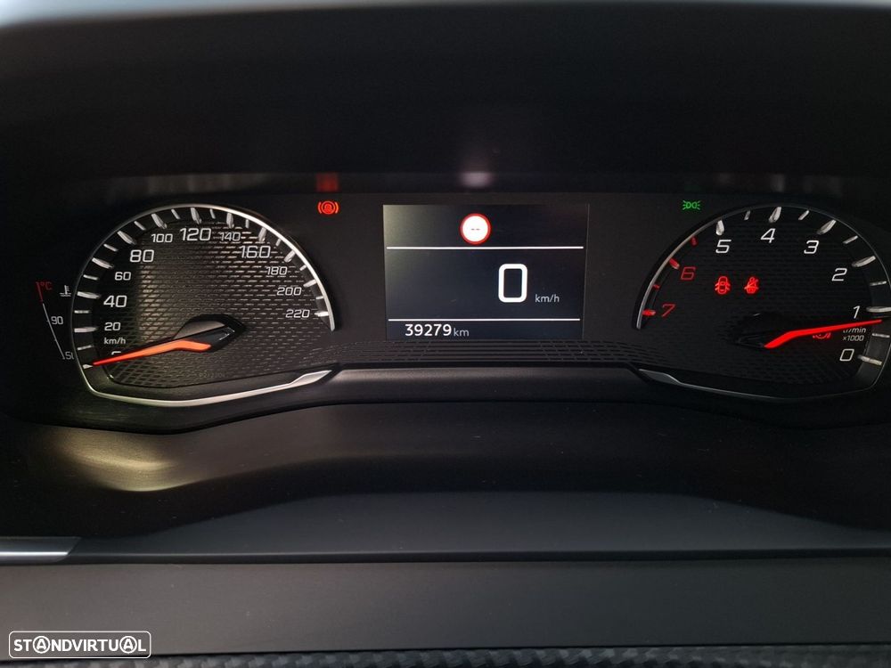 Peugeot 2008 1.2 PureTech Active - 15