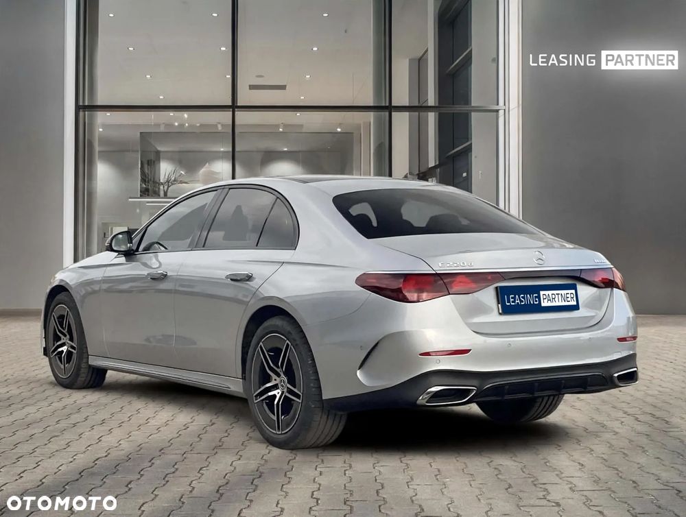 Mercedes-Benz Klasa E 220 d 4-Matic AMG - 5