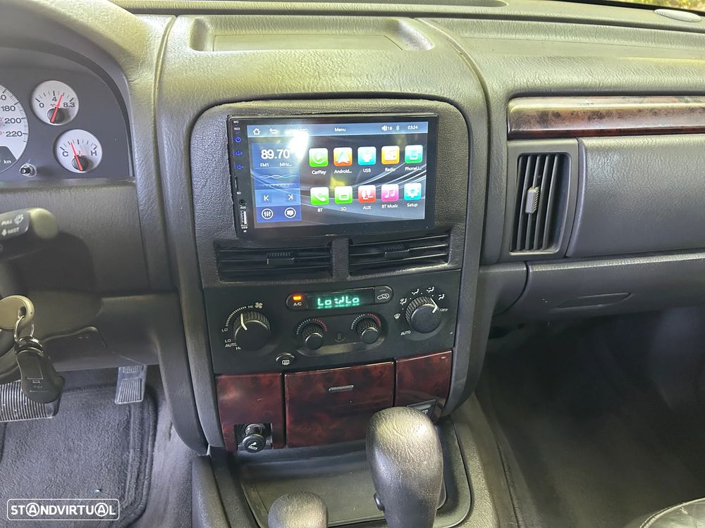 Jeep Grand Cherokee - 13