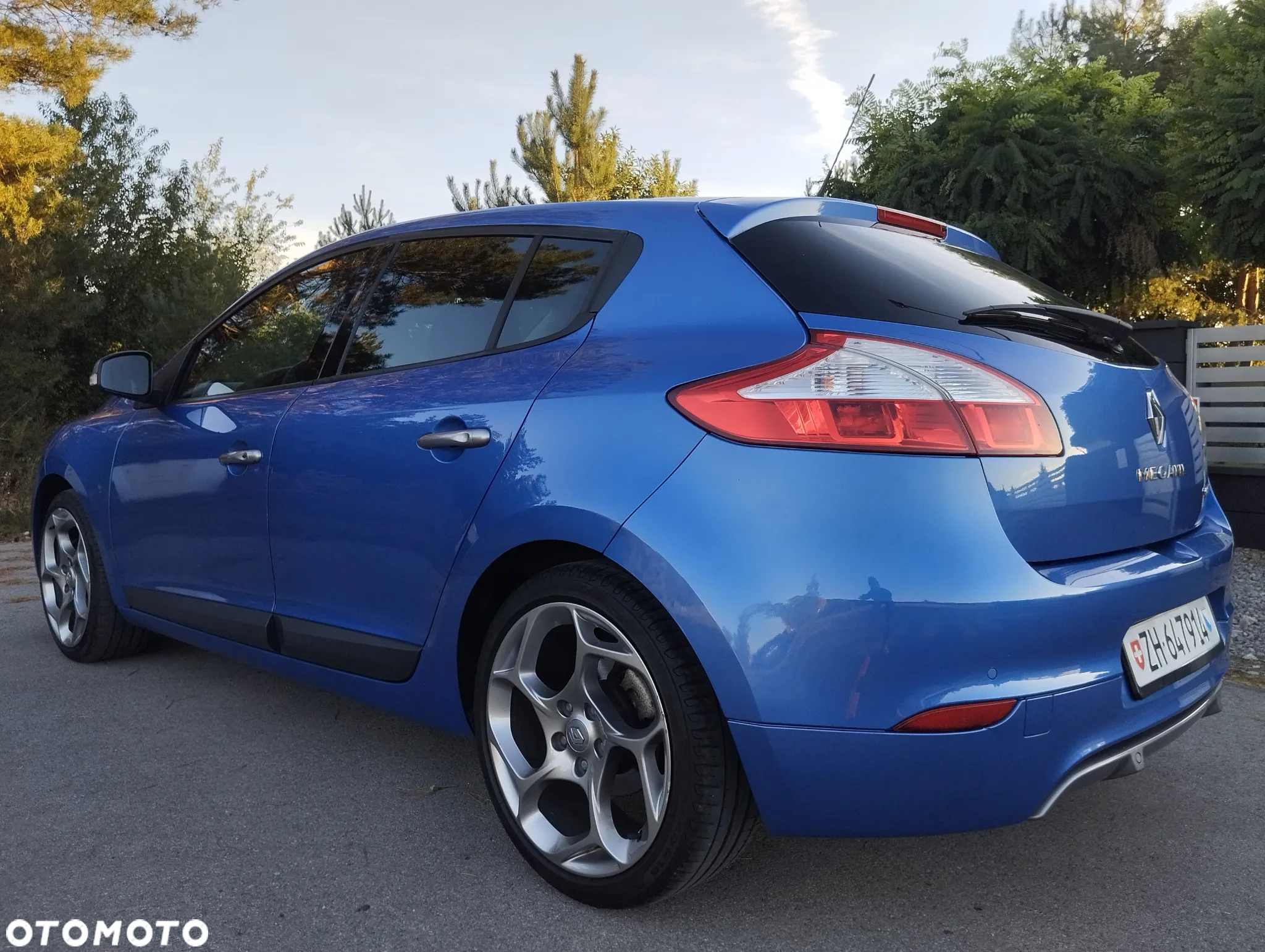 Renault Megane TCe 180 GT - 12