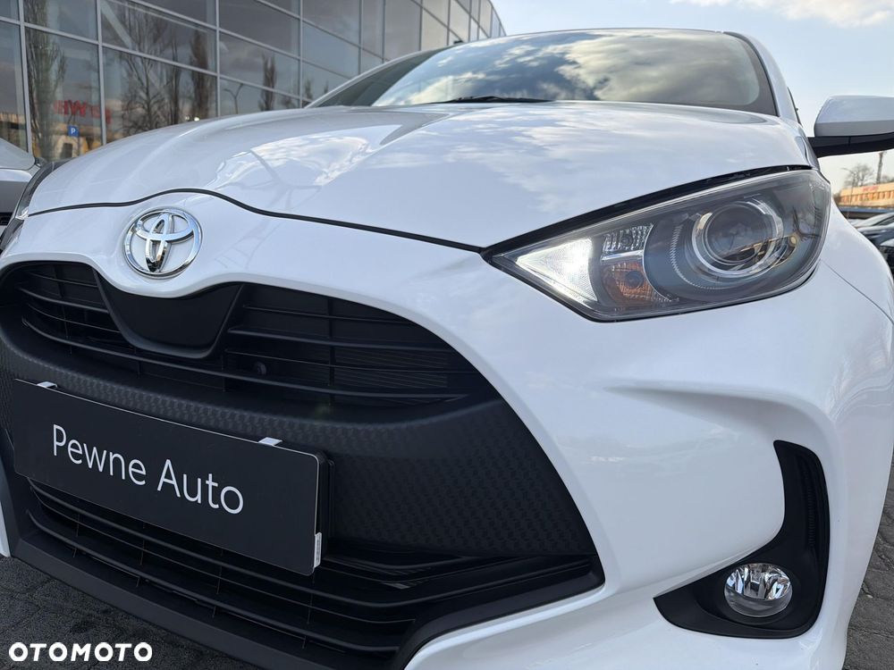 Toyota Yaris - 10