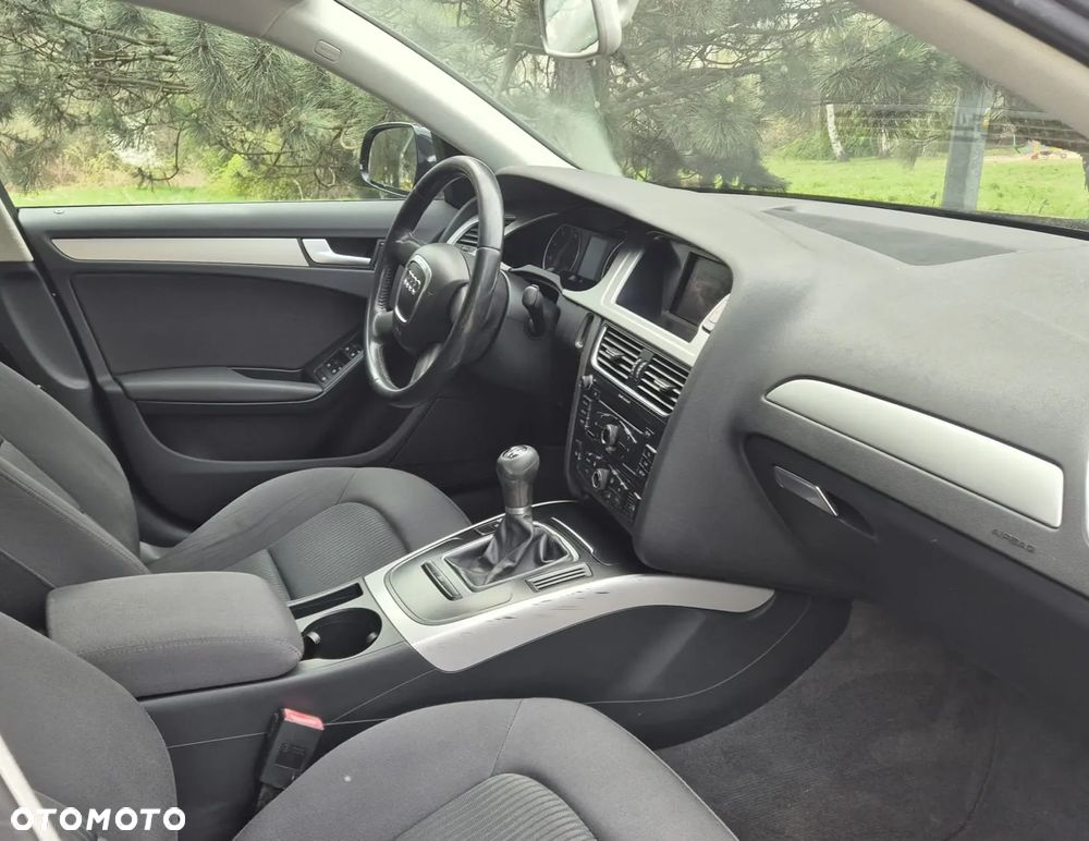 Audi A4 Avant 1.8 TFSI Attraction - 8