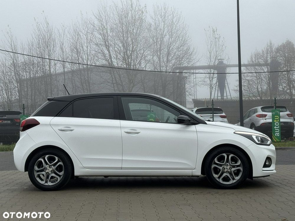 Hyundai i20 blue 1.2 YES!+ - 13