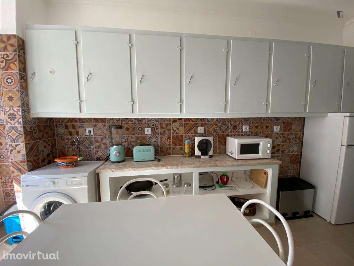 Quarto - localizado em Paço de Arcos Lisbon - Grande imagem: 4/26