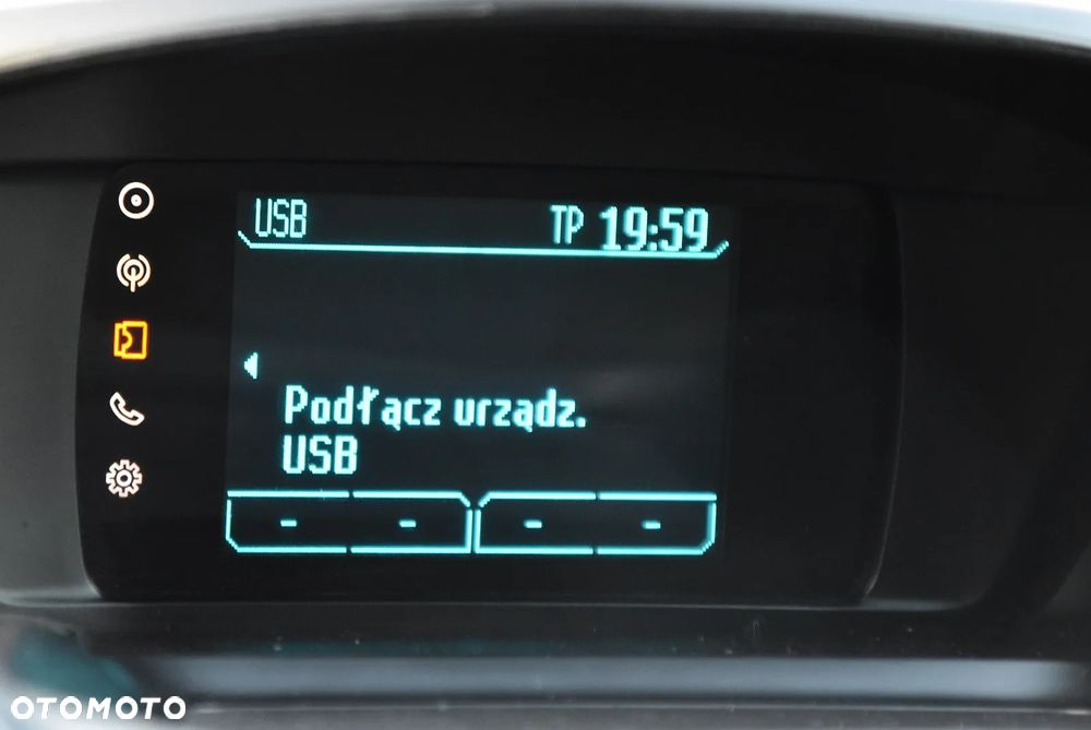 Ford Kuga - 30