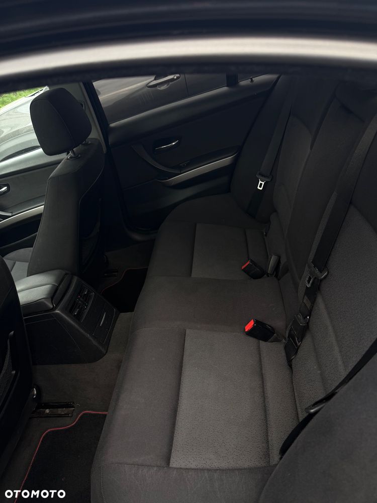 BMW Seria 3 320d - 16