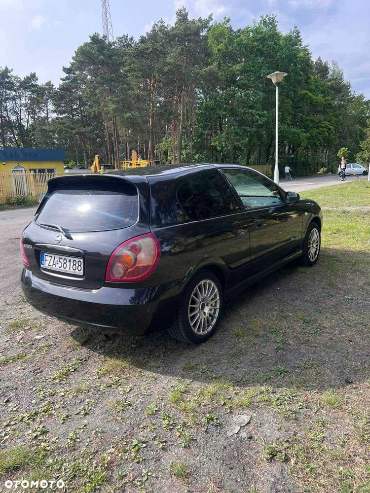 Nissan Almera - 4