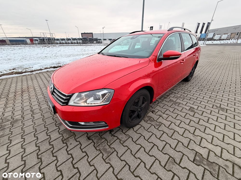 Volkswagen Passat Variant 2.0 TDI DPF Sportline - 18