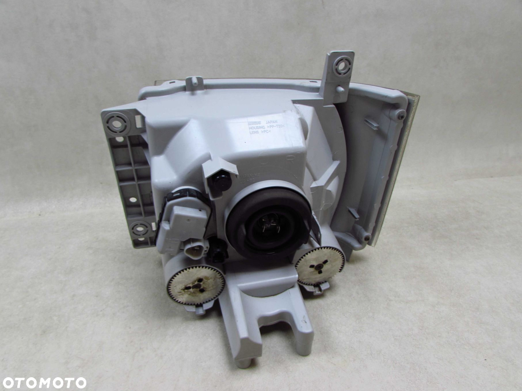 ISUZU N35 N75 NPR NQR 07-18 LAMPA REFLEKTOR PRZOD PRAWY UK - 3